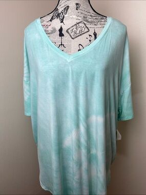 Time and Tru Mint Tie Dye V-Neck Tee XXL Oversized Soft Stretch Top